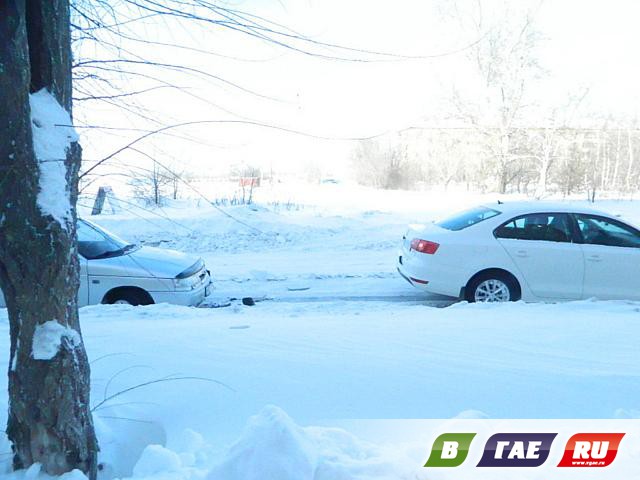 Volkswagen-у помяли 