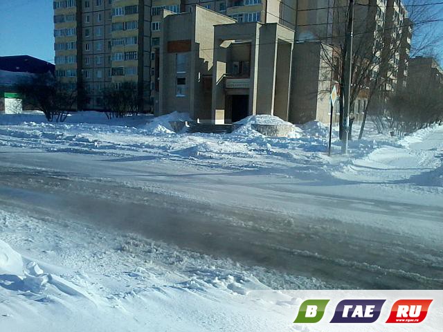 На кольце текут ручьи