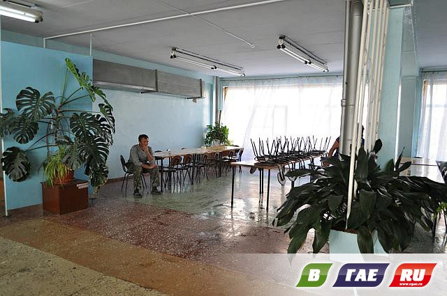 На ГЗОЦМе - столовая в зеленых тонах