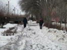 УАЗ с «гребенкой» чистит территорию БК-1