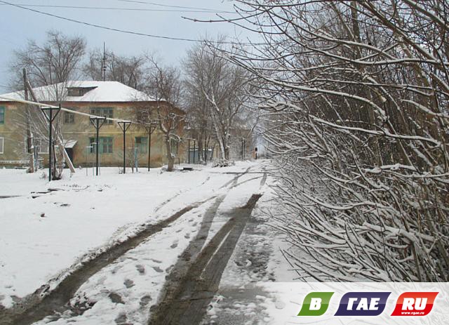 Апрель: Гай в снегу