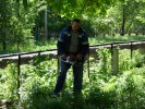 Во дворе 7-ой школы прореживают деревья