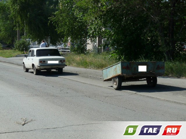 Полицейский автомобиль сбил "копейку"