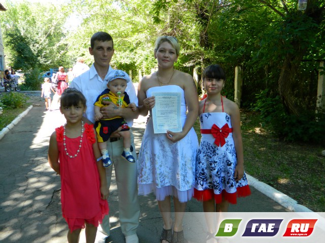 30 семей получили денежную помощь, почти 25 млн руб.