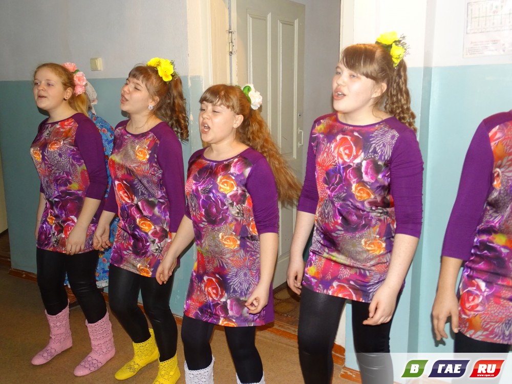 Праздник в общежитии для пожилых