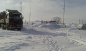 Жители Лылово отогрели замерзающих на трассе