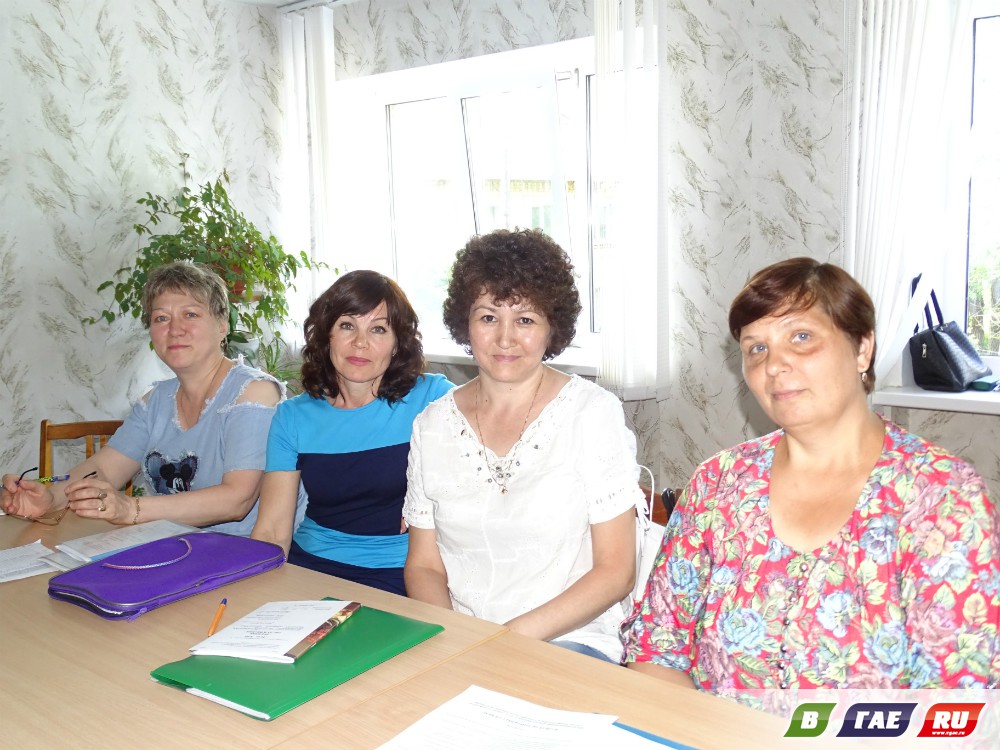 Социальные работники отмечают праздник