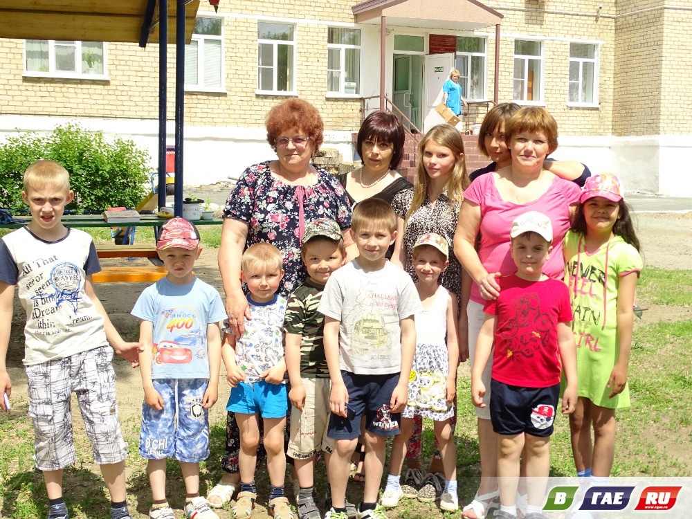 Социальные работники отмечают праздник