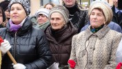 Коммунисты провели митинг у памятника Ильичу