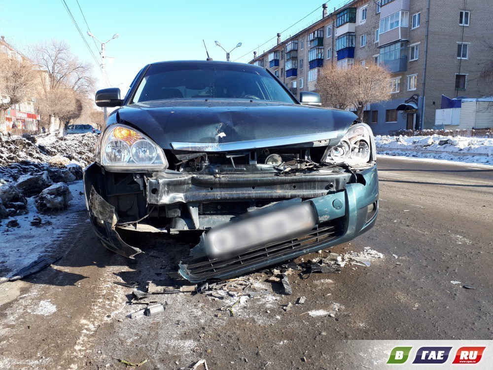 Приора въехала в Мазду