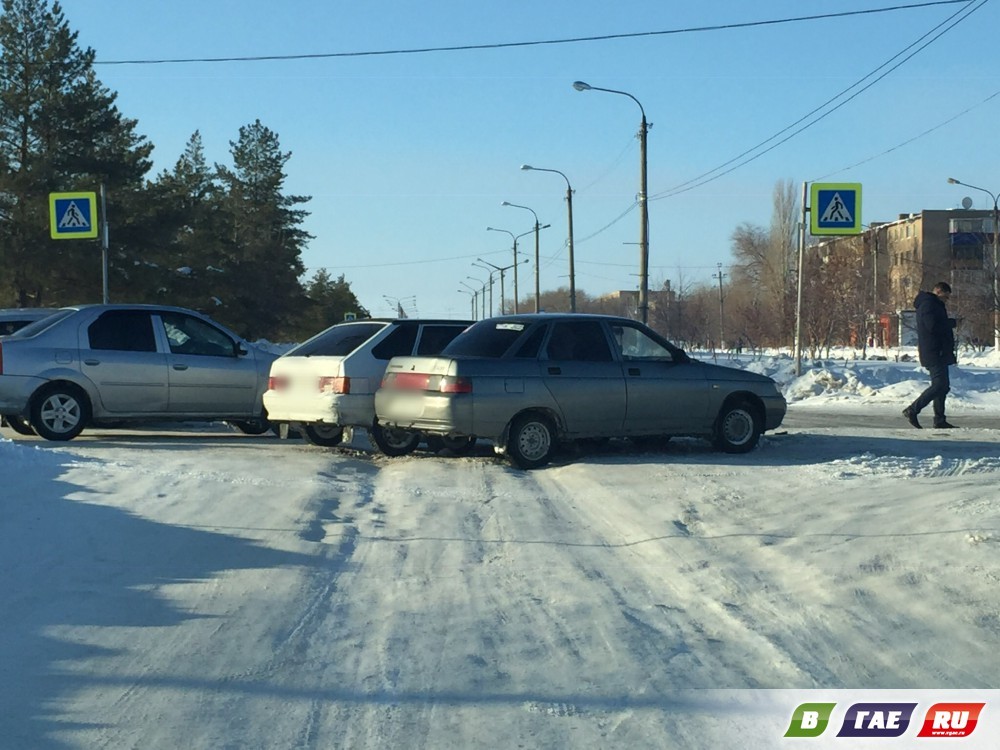ДТП на перекрёстке проспект победы-ленина