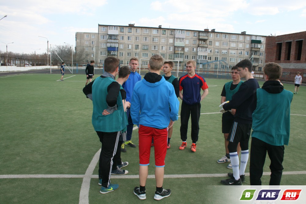 Оказался  «сухарём»