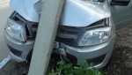 В Гае водитель автомобиля Лада Гранта допустил наезд на опору ЛЭП