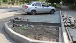 Два в одном: парковка и рядом - цветник