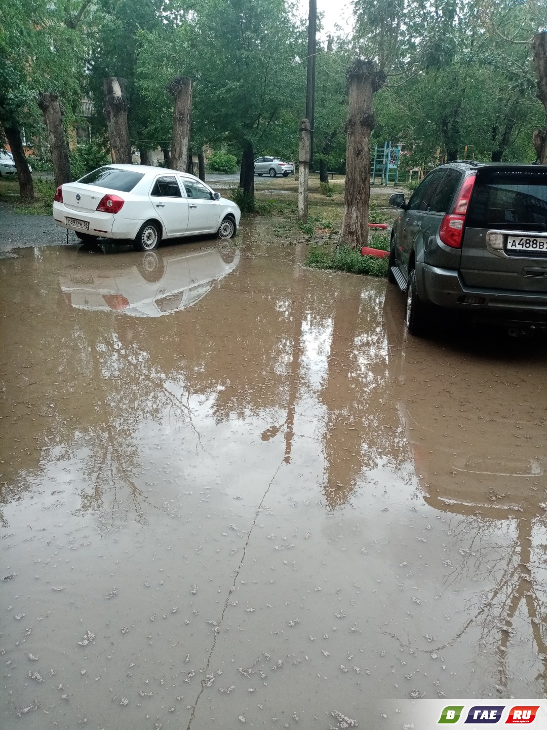 Ленина 12 утанул....