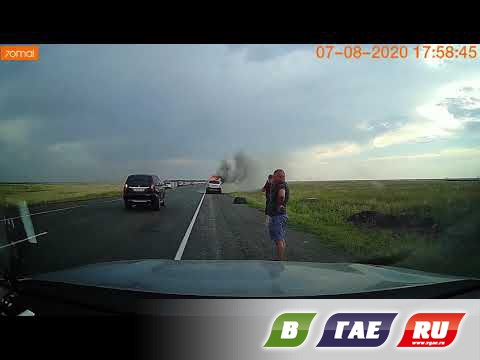 На оренбургской трассе воспламенился автомобиль