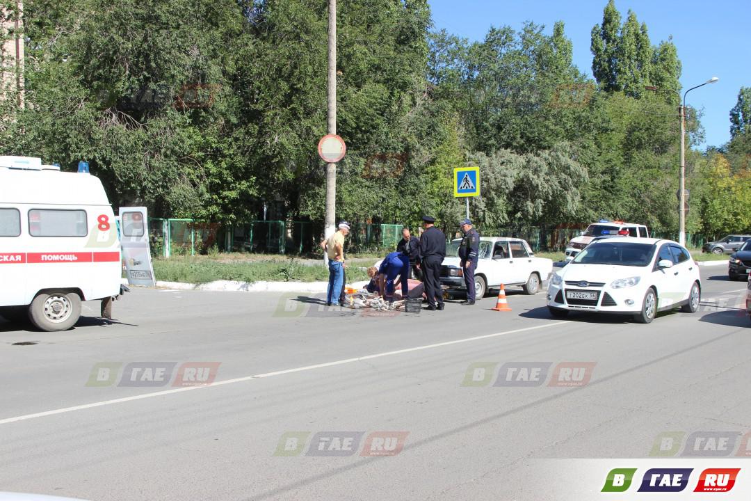 Сбили женщину на пешеходном переходе. Сбили женщину ВАЗ 2107 Туймазы ул Комарова в 2011 2012 году. Женщина сбитая фото БК. Сбили женщину село Колыбельское на ВАЗ 2107.