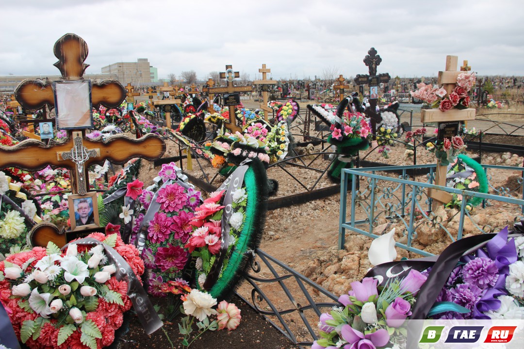 Ездят ли на кладбище на 9 день