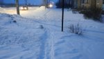 Тротуар при очистке дороги засыпали снегом еще больше