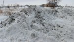 Гайчане жалуются на заваленные снегом тротуары