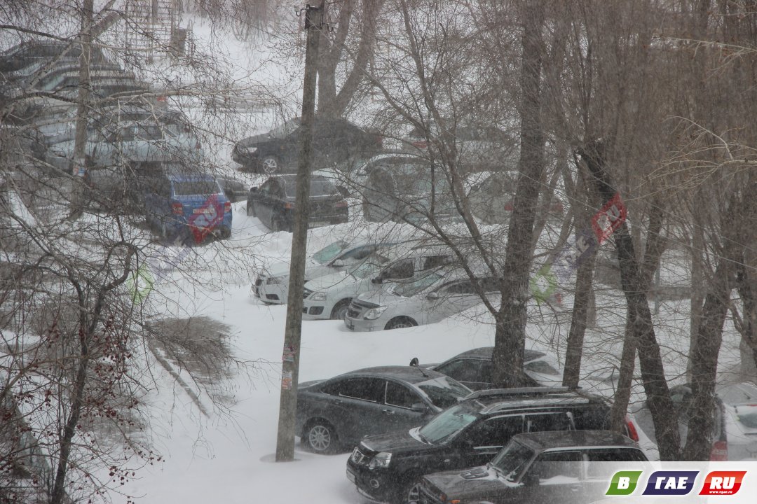 Такси по городу не ездят