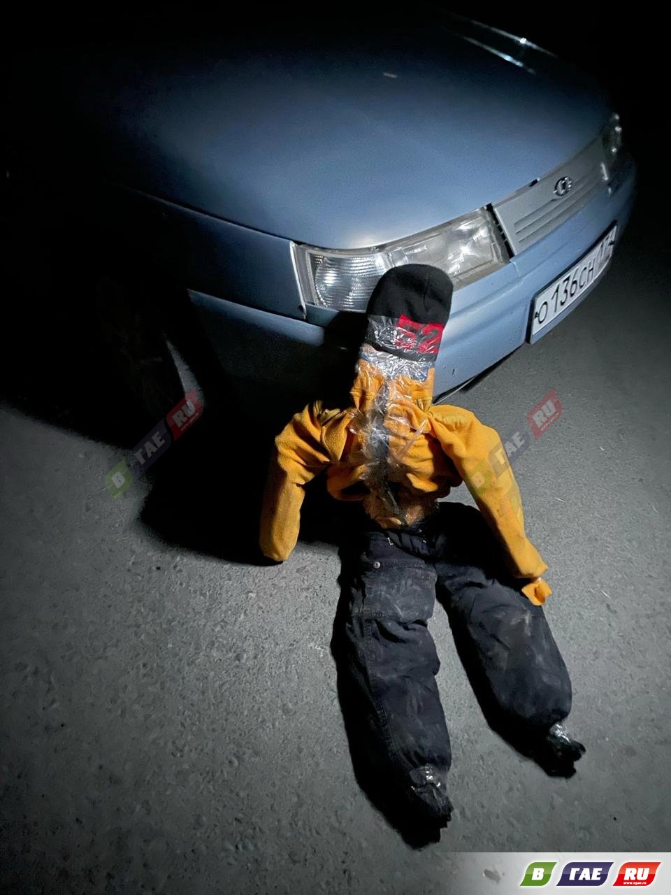 В темное время суток на дороге Орск - Гай выкладывают манекен ребенка
