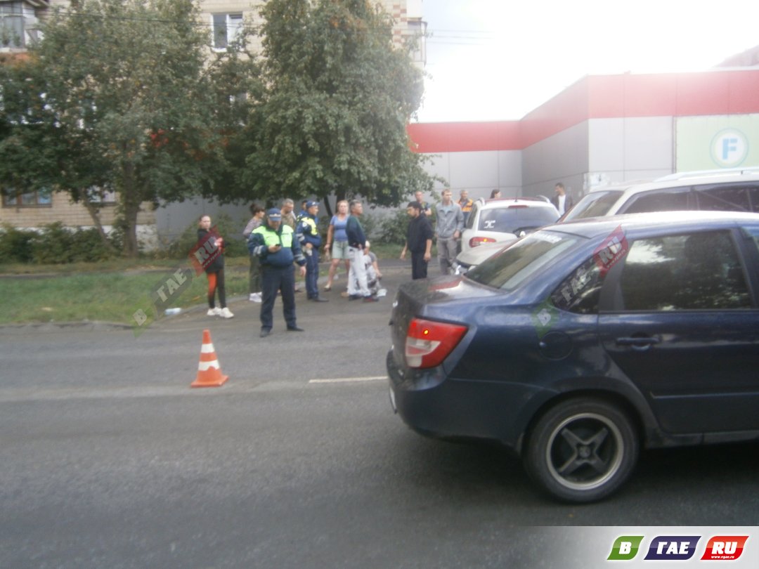 С сиреной увезли в больницу девочку, сбитую автомобилем | 06.09.2023 |  Новости Гая - БезФормата