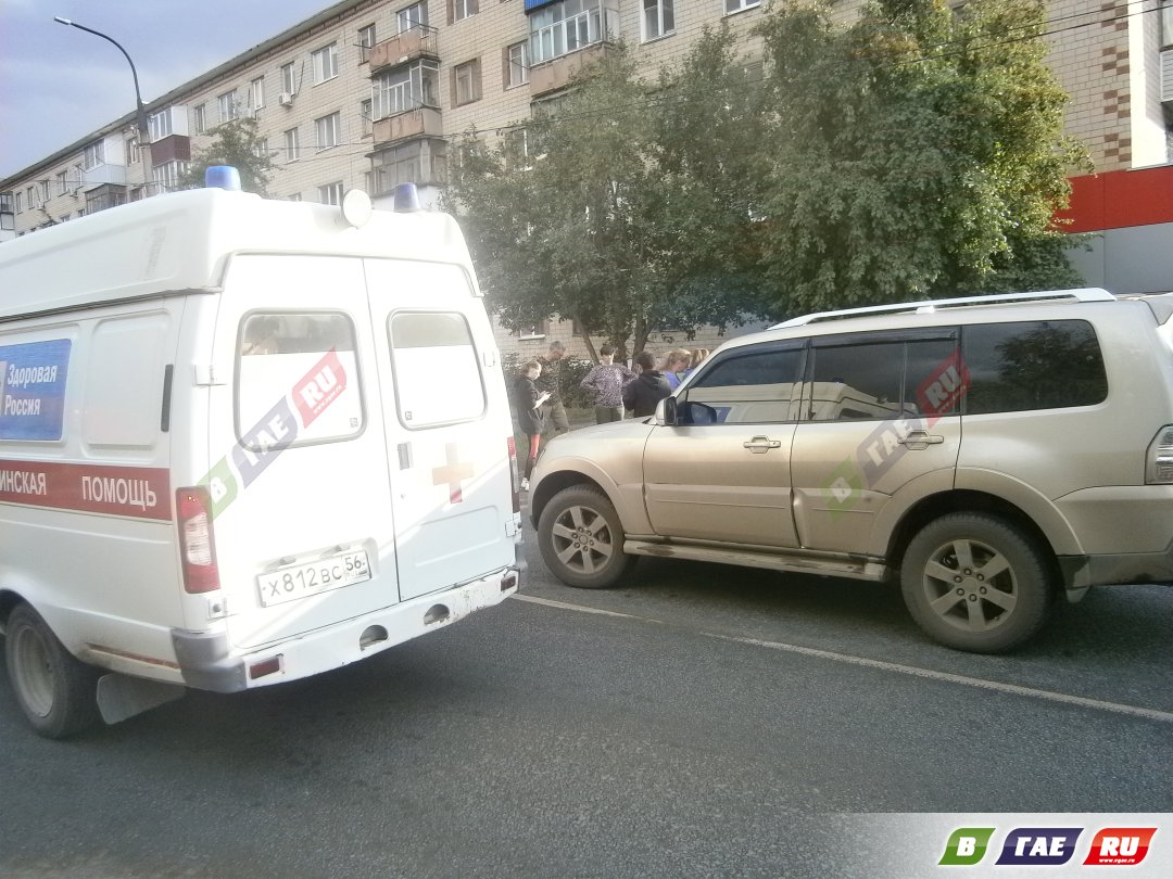 С сиреной увезли в больницу девочку, сбитую автомобилем | 06.09.2023 |  Новости Гая - БезФормата