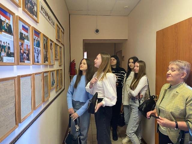 Студенты посетили суд — Гайский городской суд Оренбургской области
