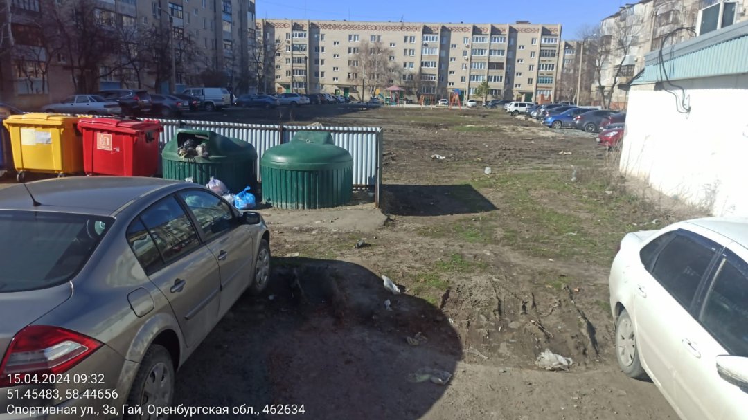 Автомобиль препятствует мусоровозу - штраф 2 000 рублей