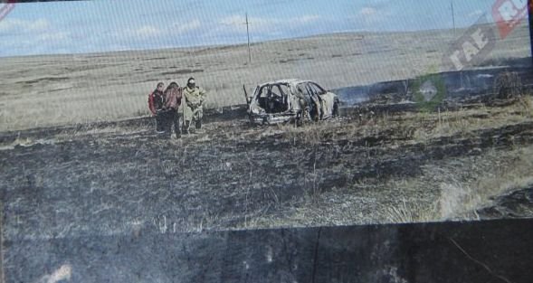 В поле сгорел дотла автомобиль Nissan X-Trail