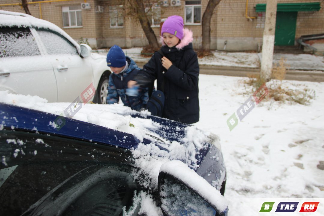 Заснеженный Гай. Снег продолжает падать