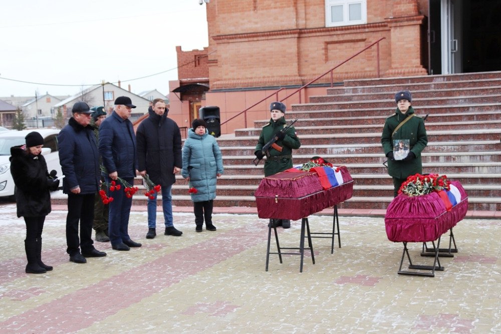 В Гае простились с земляками, погибшими в ходе специальной военной операции