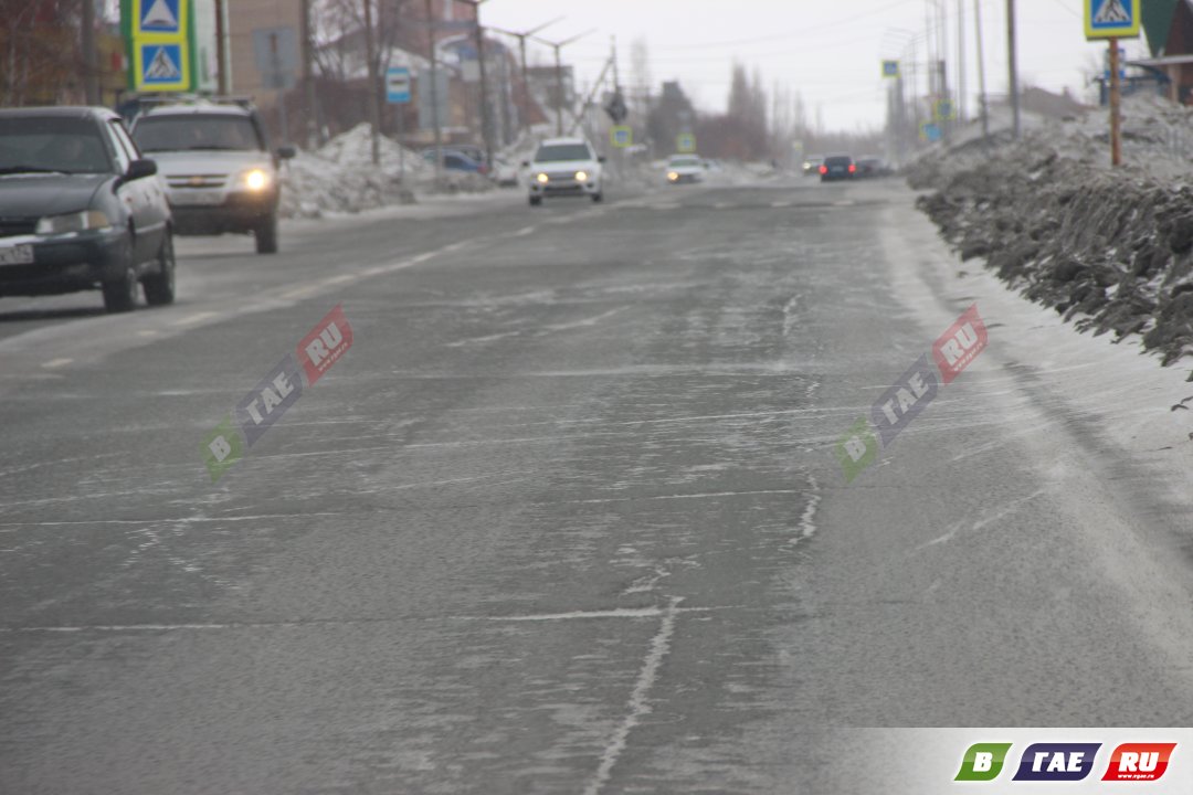 В Гае наблюдается низовая метель