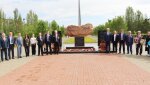 🔥 В День Победы к памятным знакам возложили цветы и венки