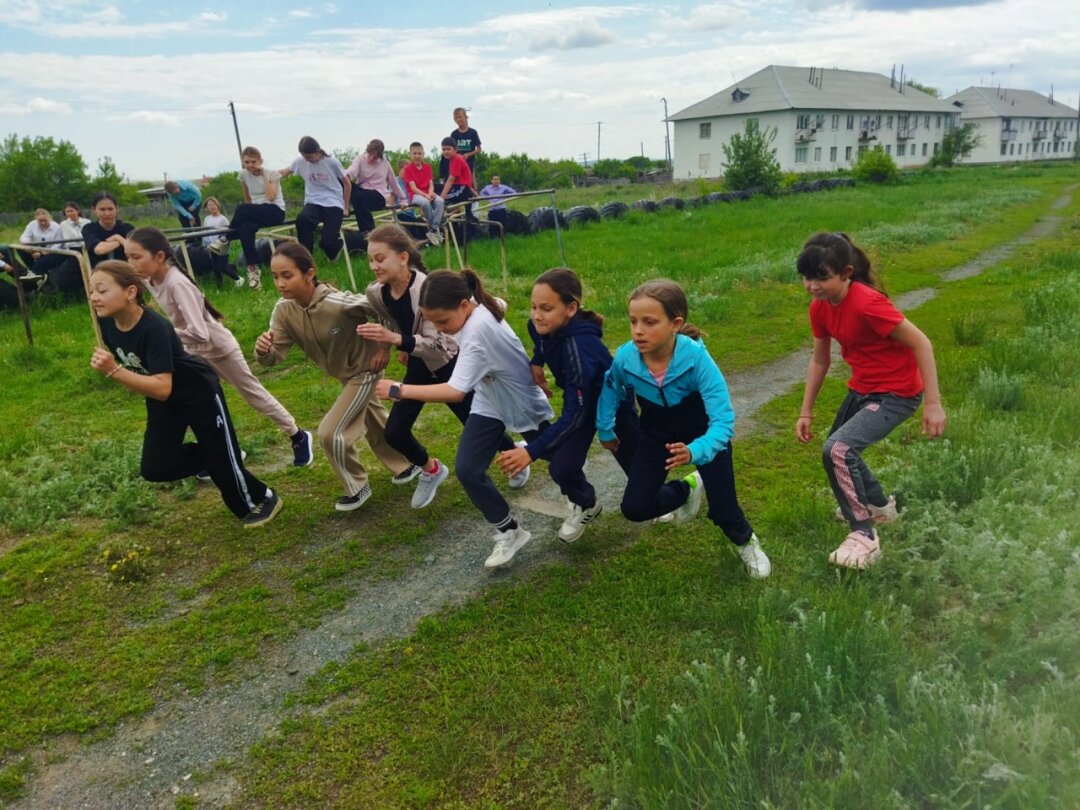 В Новониколаевка прошел легкоатлетический забег