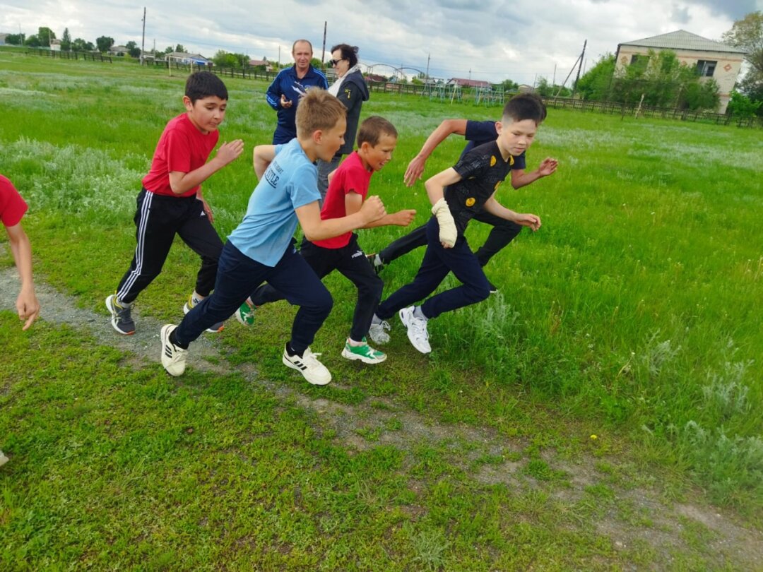 В Новониколаевка прошел легкоатлетический забег