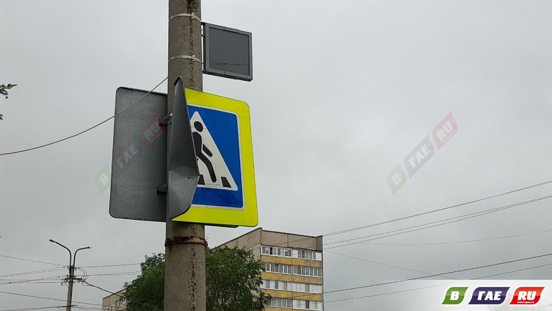 Знак на Декабристов стал жертвой вандализма