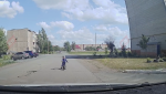 Ребенок выехал на велосипеде под колеса автомобиля