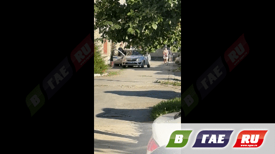 Полицейские жестко задержали предположительно пьяного велосипедиста