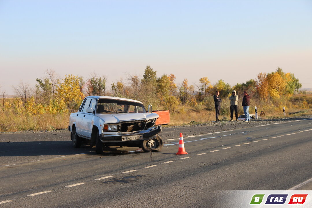 Жесткое ДТП возле поворота в Саверовку. Есть пострадавшие