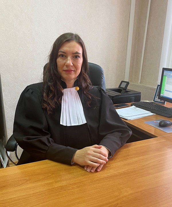 Представлен вновь назначенный судья Гайского городского суда