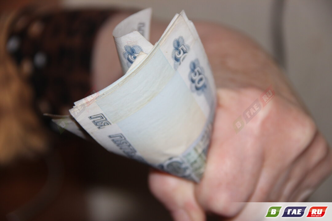 За «сдохший « холодильник мужчина высудил 70 тыс руб