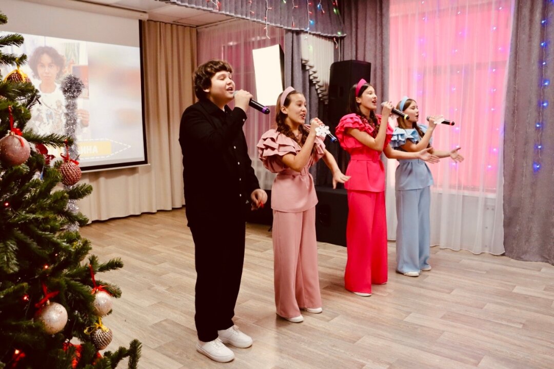 «День новогодних сюрпризов». В Центре народного творчества чествовали юные дарования «День новогодних сюрпризов». В Центре народного творчества чествовали юные дарования