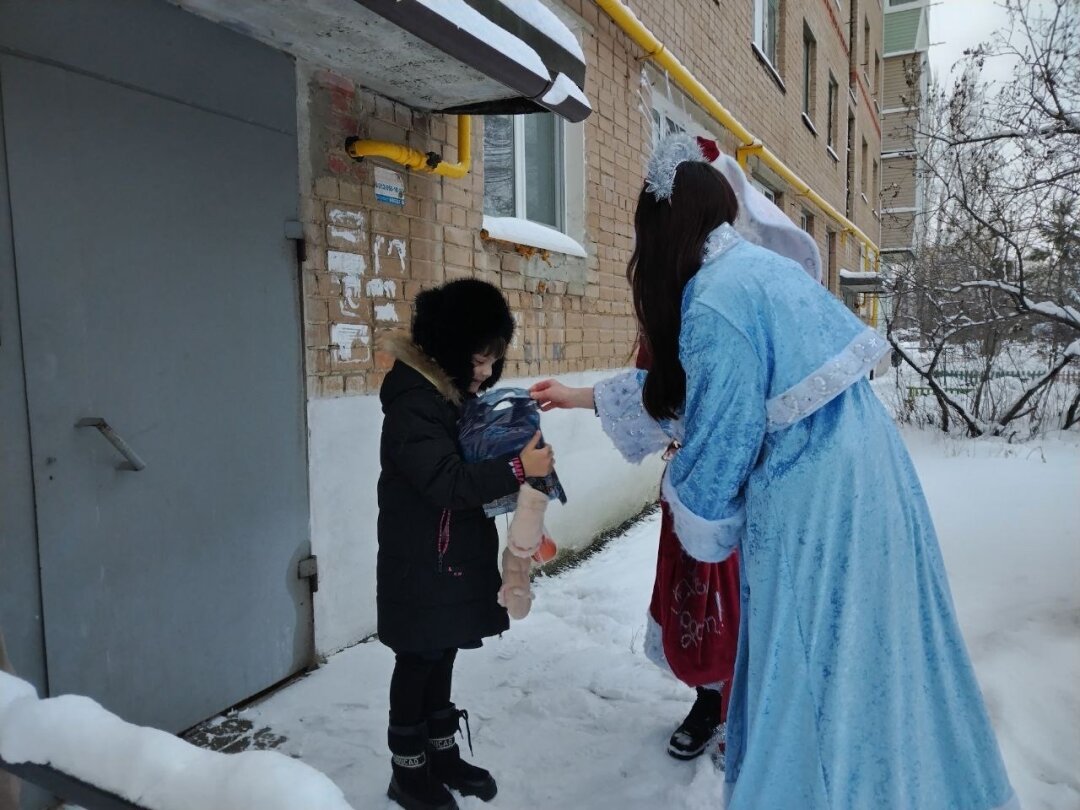 ✨ Волонтеры поздравили семьи участников СВО