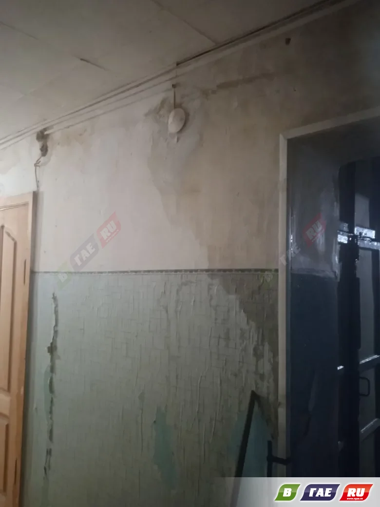 Коммунальный коллапс на ул. Советской,15. Вода с чердака затопила жильцов до 1 этажа