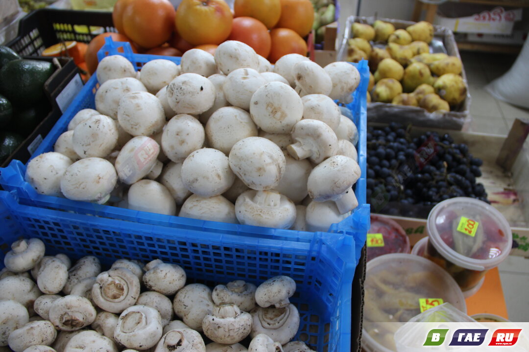 Шампиньоны продаются по цене отборной свинины