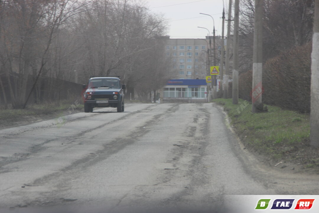 Дорогу с пропавшим асфальтом отремонтируют