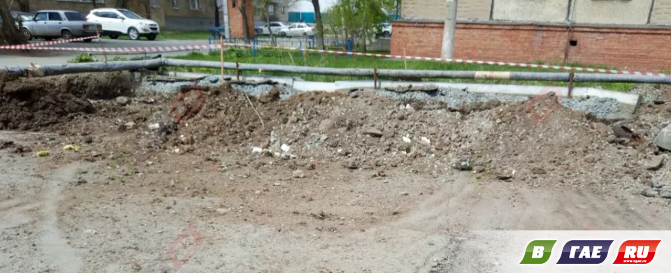 На «площади трех магазинов» снесли хлебный киоск